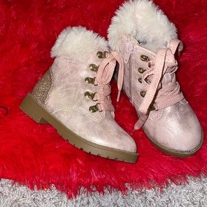 Pink fur lined toodler Boot